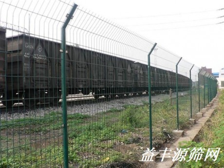 双边丝护栏
